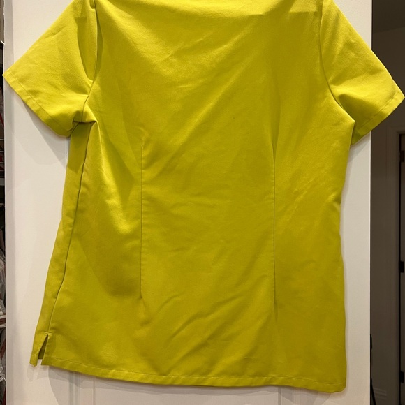 Figs Citrine Scrub Top - SMALL - Picture 6 of 6